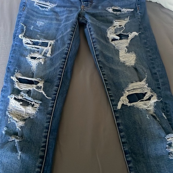 American Eagle Super Stretch Super Low Jegging Distressed Raw Hem US 4 - Picture 6 of 7